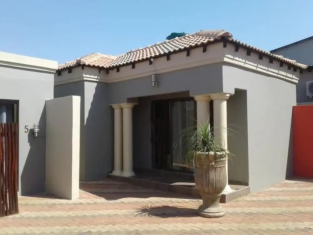 Thavhani Guest House