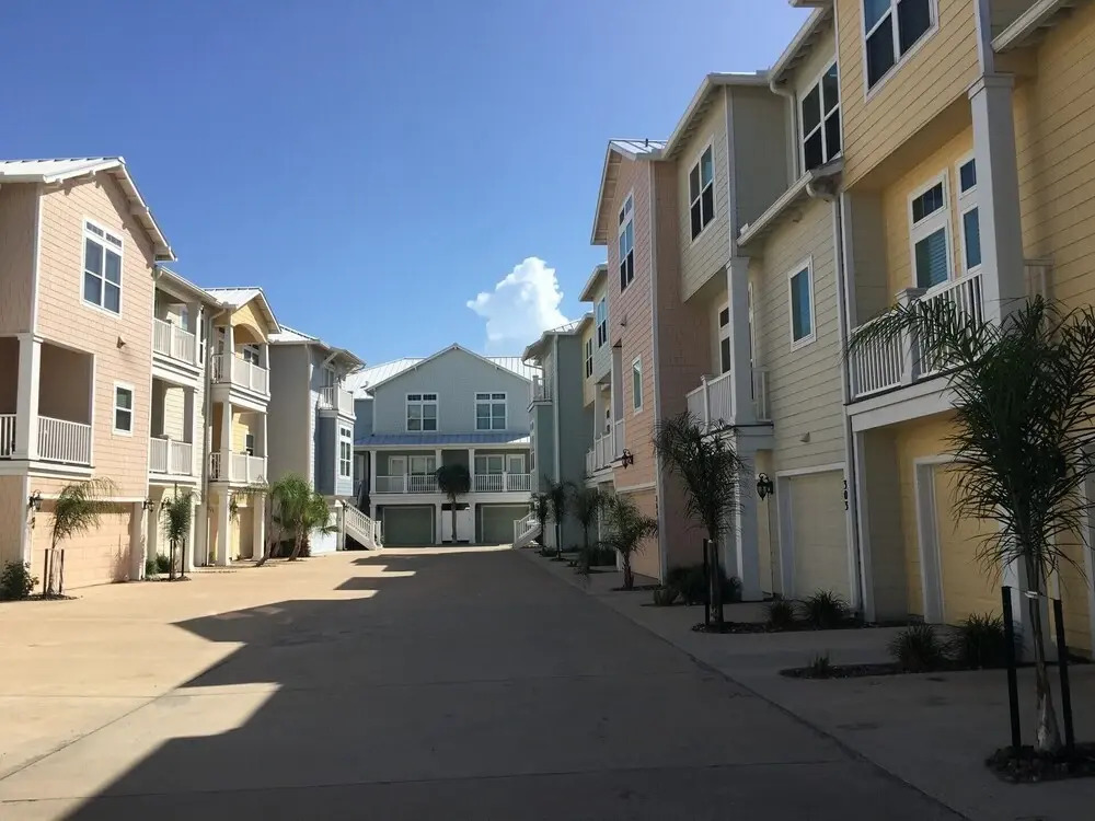 Harbor Island - 306