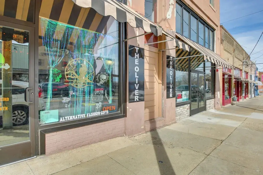 Downtown Hot Springs Condo - Walk to Restaurants!