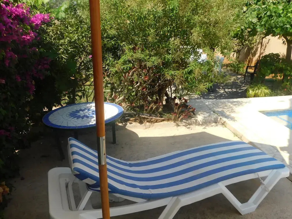 Spacious Villa Ideal Families and Groups