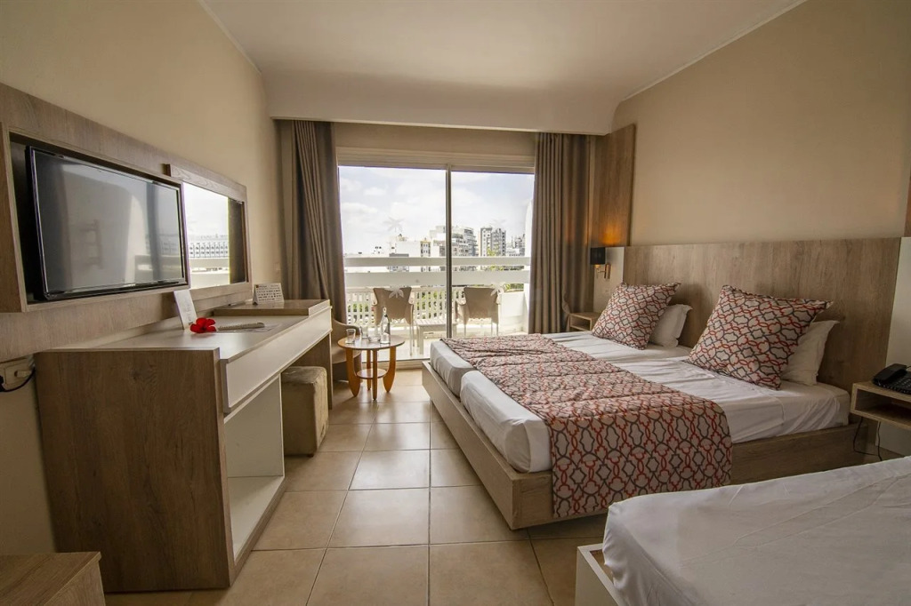 Курортный отель Riadh Palms Resort & Spa