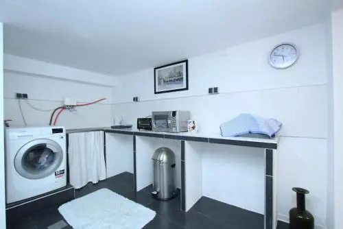 6678 Privat-Souterrain-Apartment