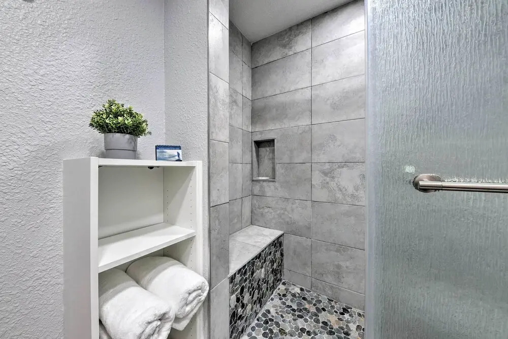 Cozy Jacksonville Studio - 10 Miles to Downtown!