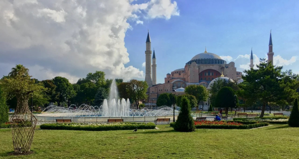 Bahaus Hostel near BlueMosque and HagiaSophiaMosque - 2 minutes
