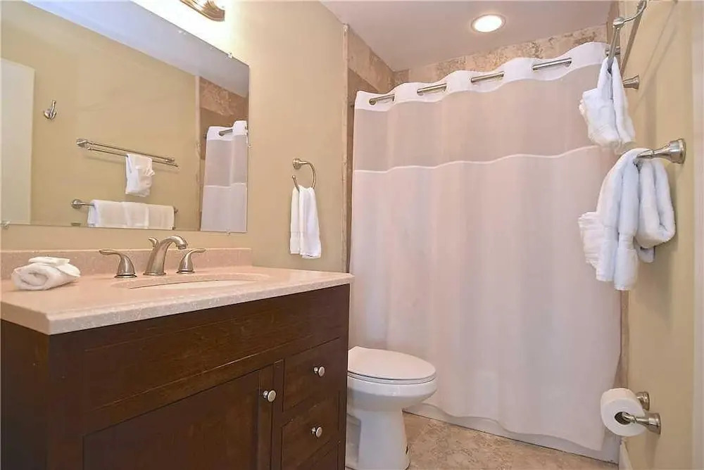 Mystic Dolphin 2 - Two Bedroom Home