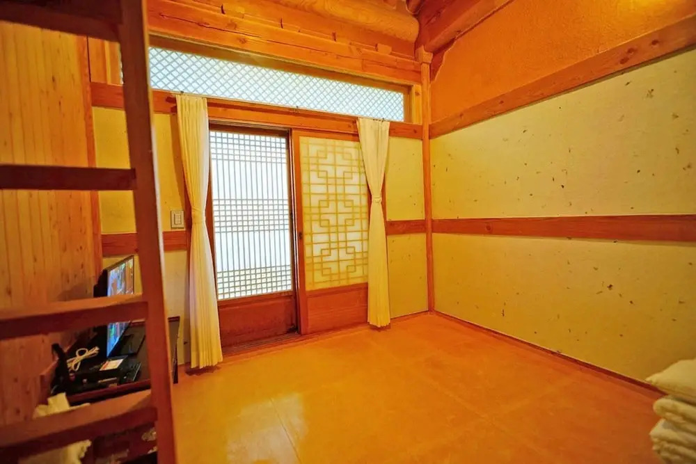 Hanok goeul