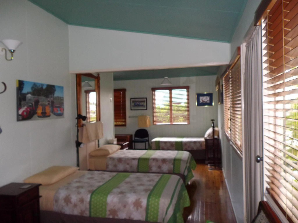 Pitstop Lodge Guesthouse B&B