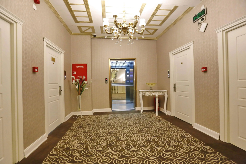 Diamond Royal Hotel