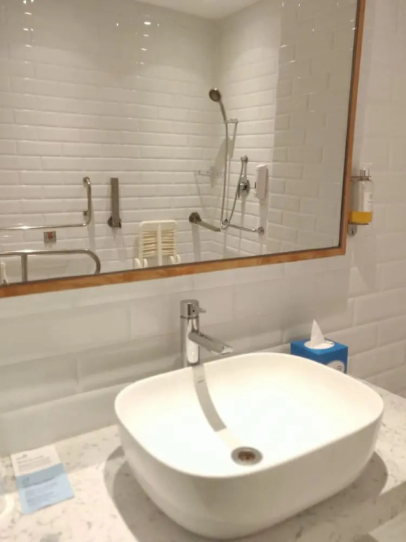 Holiday Inn Express Ahmedabad Prahlad Nagar by IHG