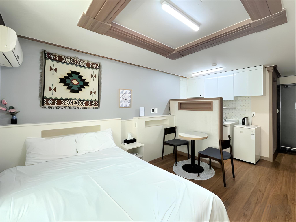 HY Choi Hostel
