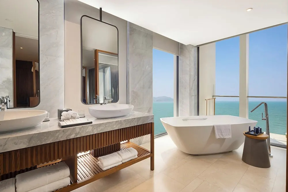 Anya Premier Beachfront Hotel Quy Nhon