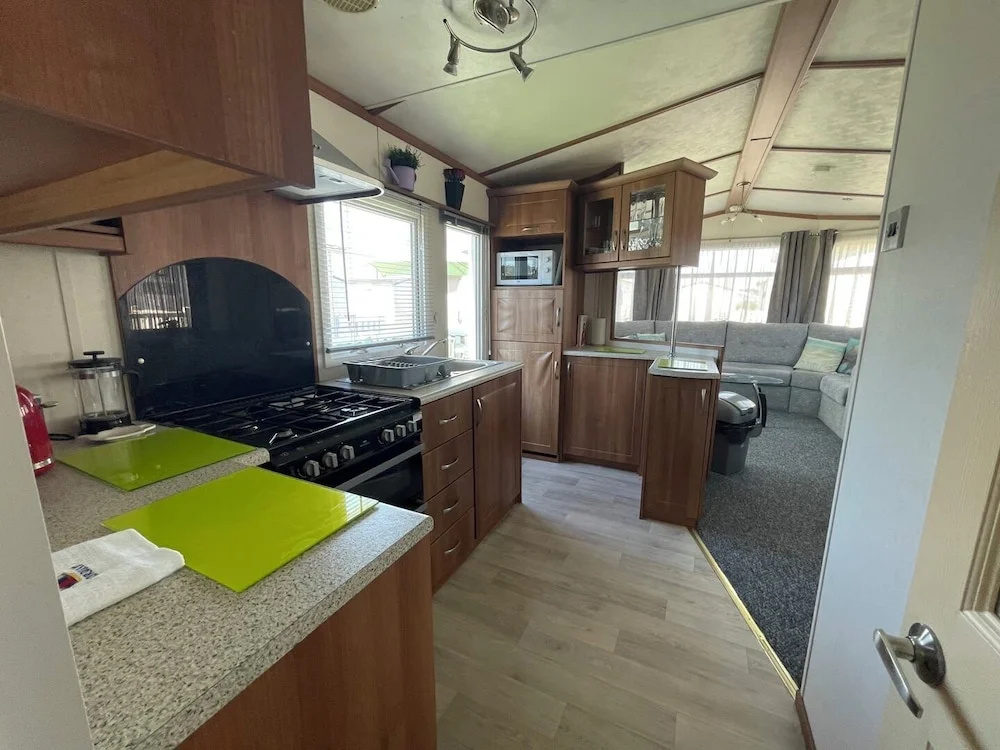 27 Tower View Pevensey Bay Holiday Park Beach