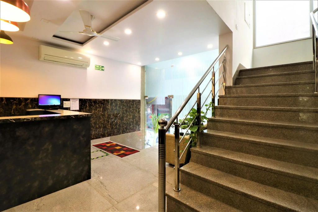 Hotel Anand International