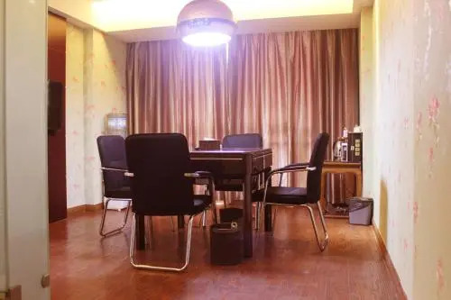 Yiwu Holton Hotel