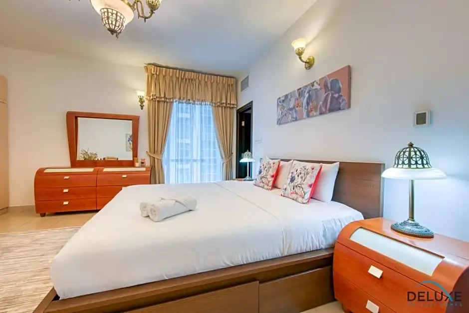 Expansive 2BR in La Riviera by Deluxe Holiday Homes