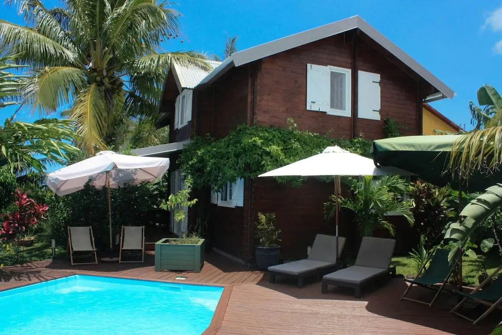 Chalet With 3 Bedrooms in Vincendo, Saint-joseph, With Pool Access, Fu