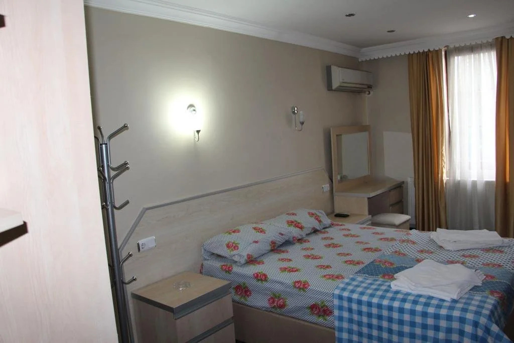 Yanki Otel