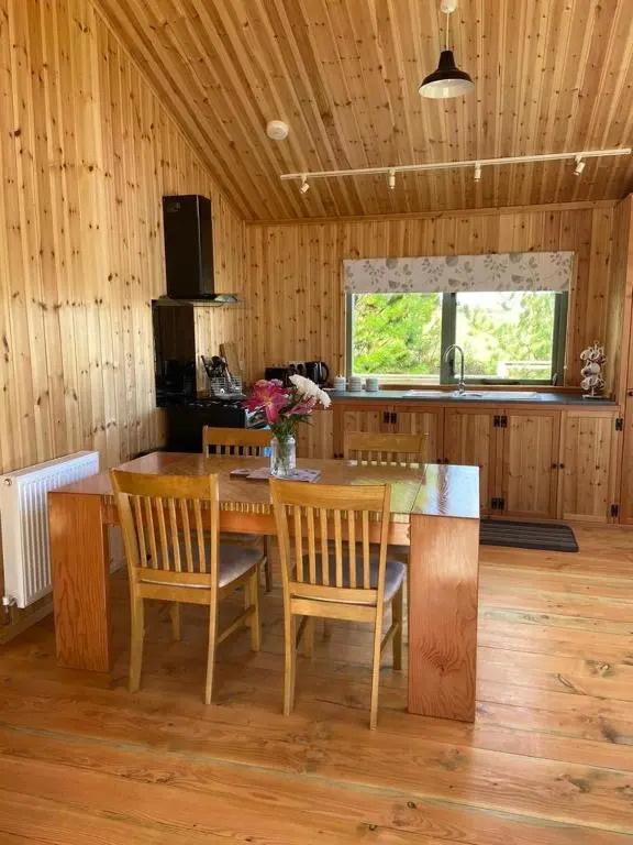Rural Wood Cabin - less than 3 miles from St Ives
