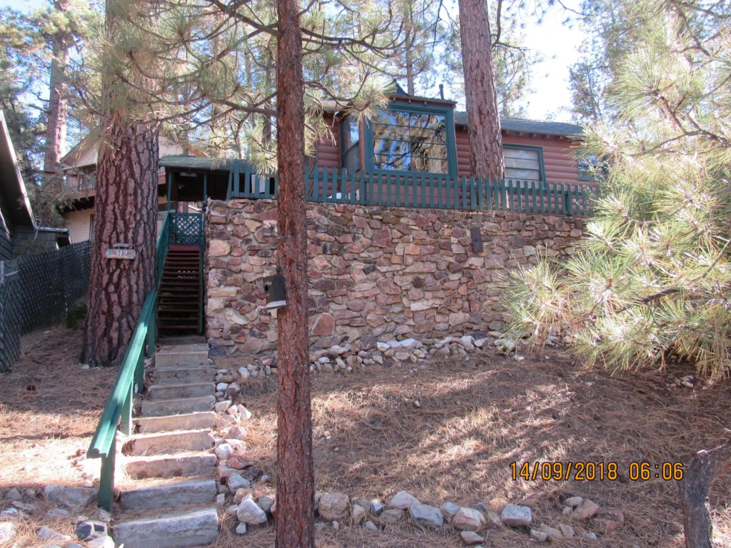 Apple Bear Cabin