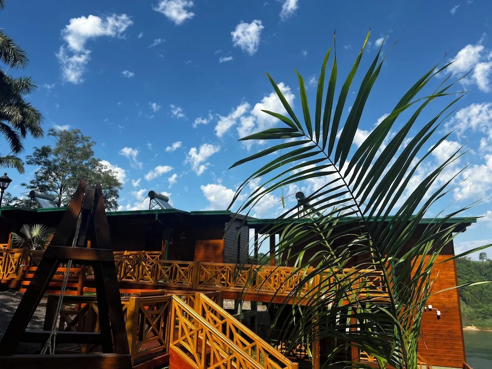 Costa del Sol Iguazú Suites