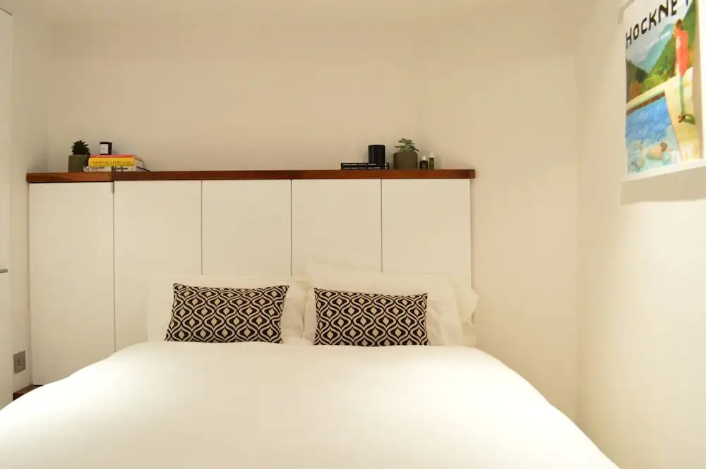 1 Bedroom Apartment With Terrace on Warren Street