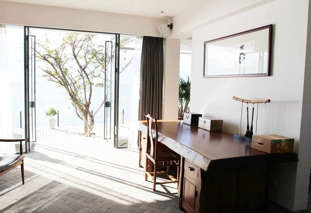 Bonum Lakeside Boutique Hotel
