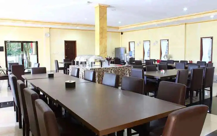Bayak hotel bumdes Cipayung & resort