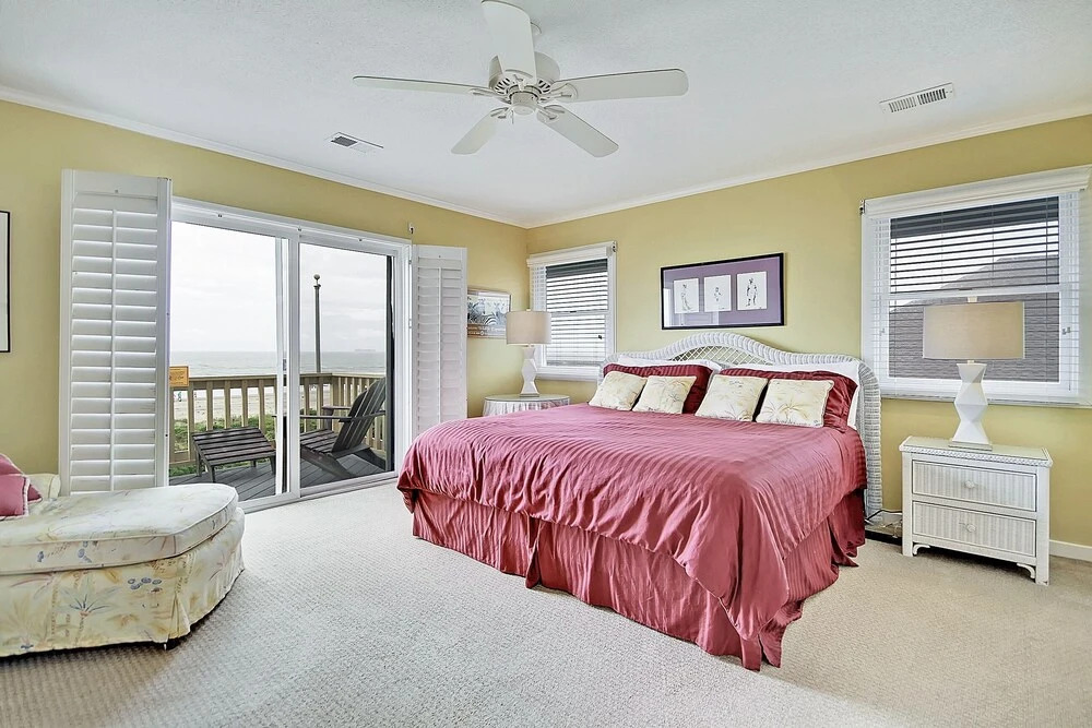 New Listing! the Nut House W/ Oceanfront Porch Home