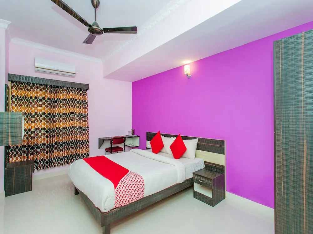 OYO 16842 Brahma Inn