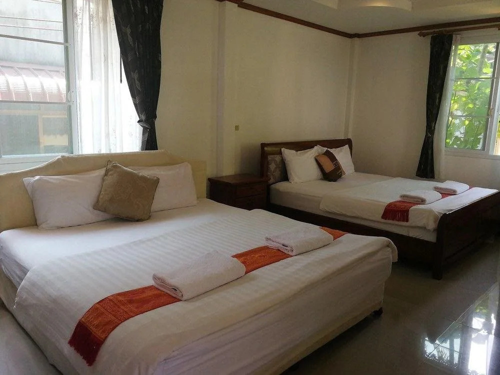 Lan Bua Resort