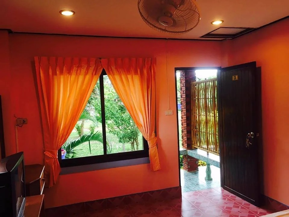 Lanta Queen Resort