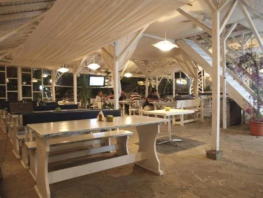 Hotel Laguna