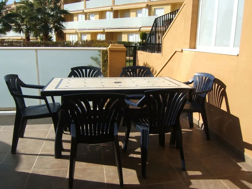 Comfortable Apartment With a Dishwasher, 100 m From the sea