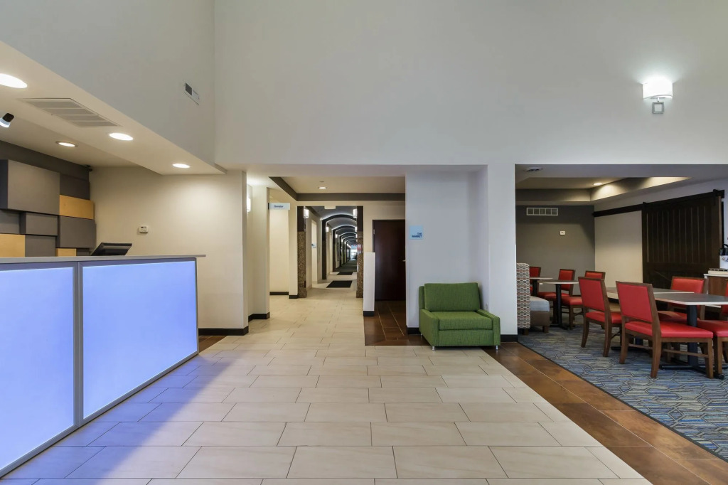 Holiday Inn Express & Suites - South Bend - Notre Dame Univ