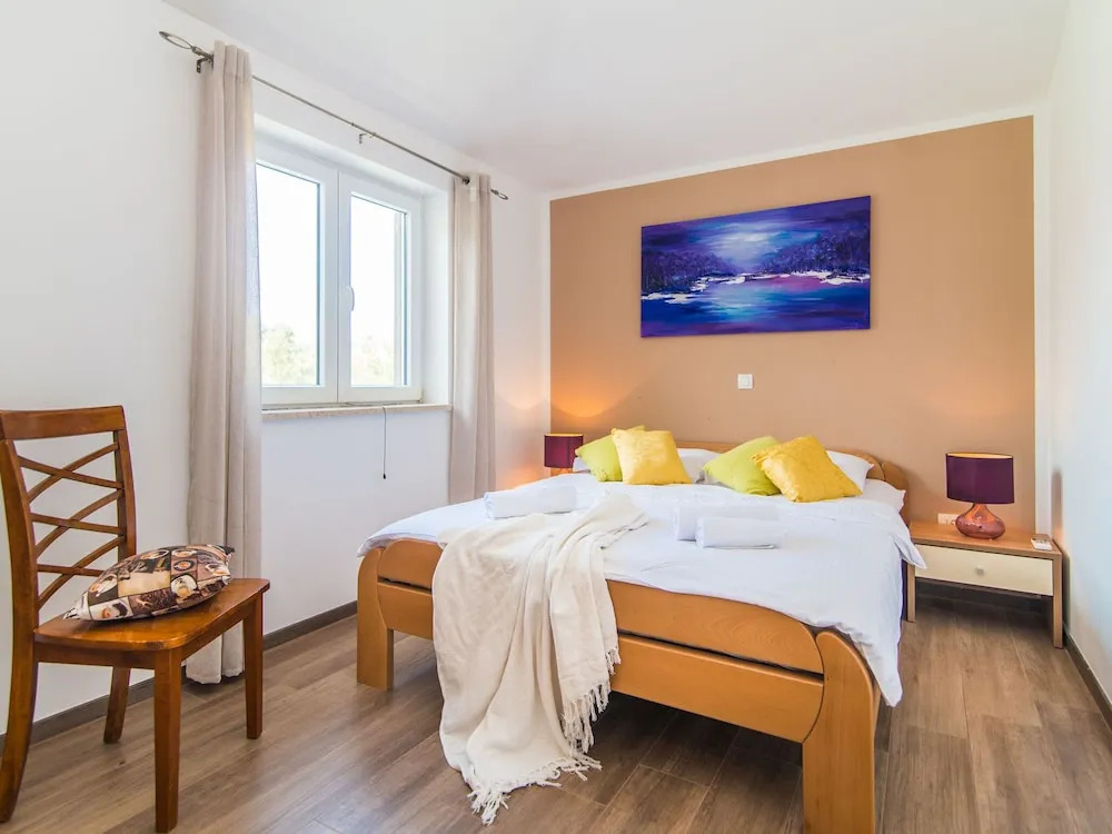 Stylish Villa in Ližnjan with Swimming Pool