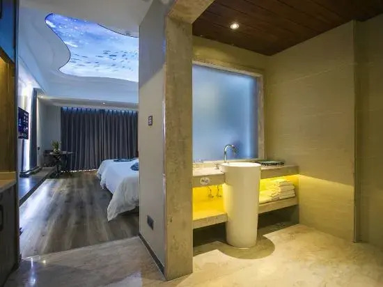 Xiangheng Jinrun Haikou Bay Scenic Hotel