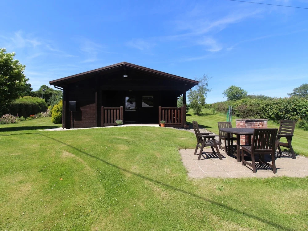Cedar Lodge