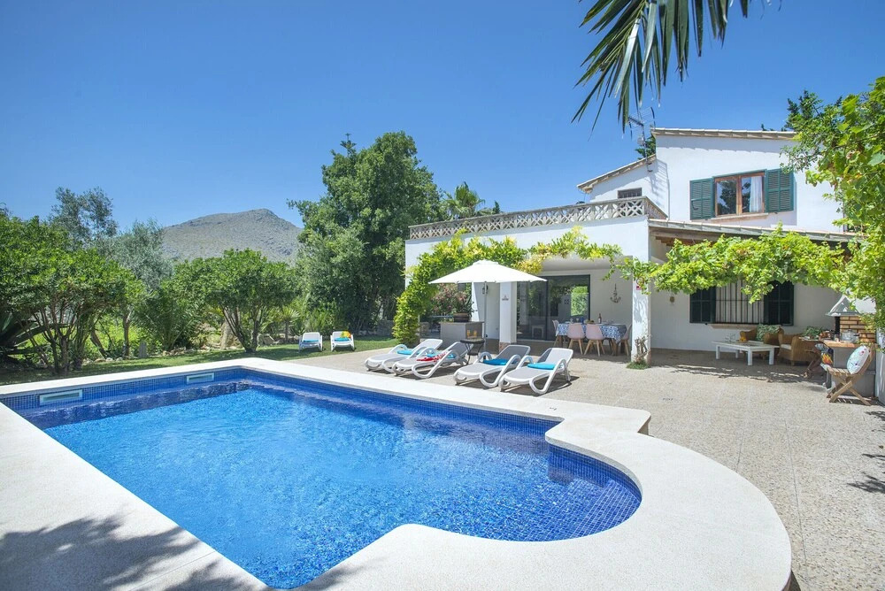 Owl Booking Villa Bocoris - 15 Min Walk to the Beach