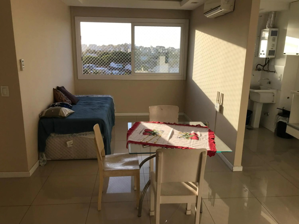 Apartamento p/ 8 com garagem churasqueira e piscina