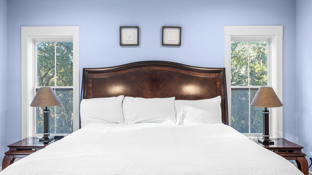 Folly Beach Getaway Near Sand Covered Lounge, BBQ & Outdoor TV Tidecrest by Avantstay