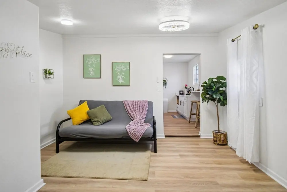 Stroll to the Dome Sleek 1BR Near Downtown