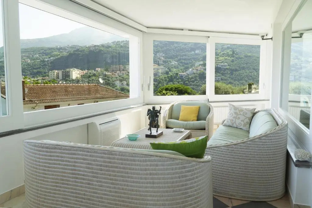 Amore Rentals - Villa Romeo