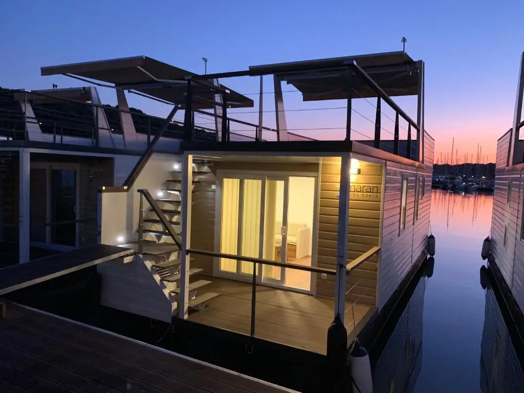 Floating House - ARENA 2