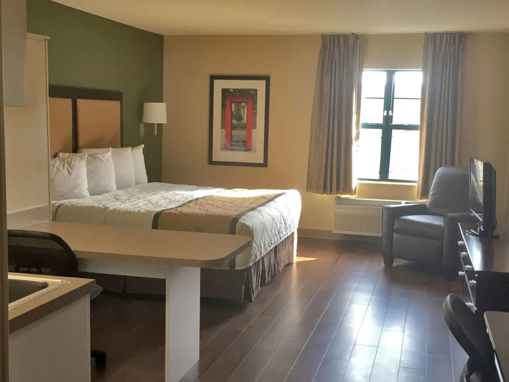 Extended Stay America Suites - Detroit - Madison Heights