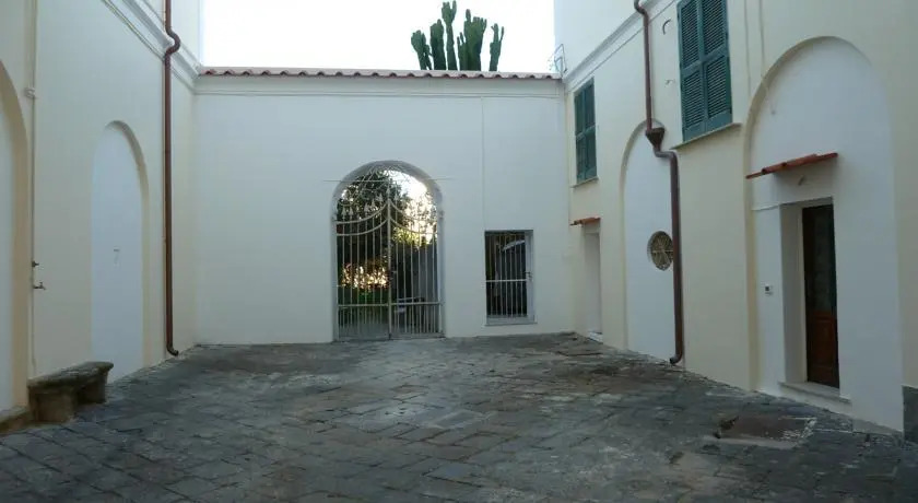Palazzo Tirabella