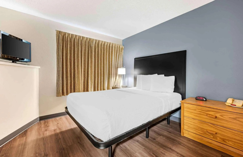 Extended Stay America Suites - Cincinnati - Blue Ash - Reed Hartman