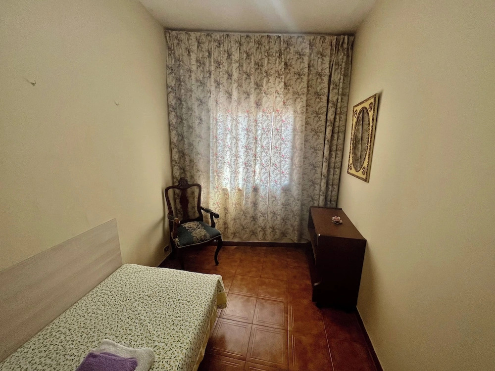 Alma Hostel