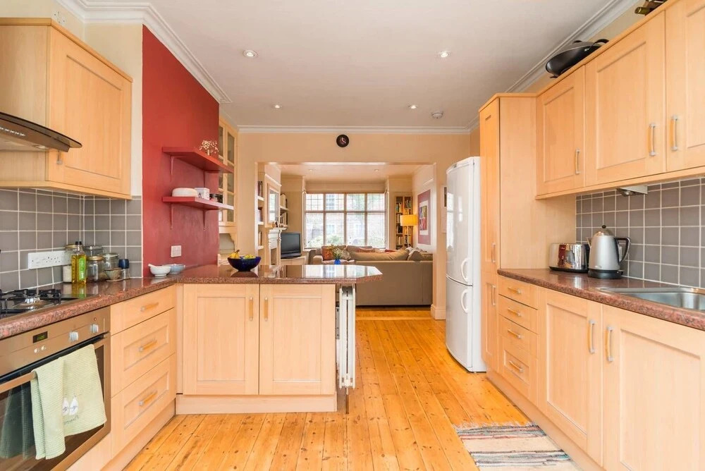 Large Beautiful 3 Bedroom House