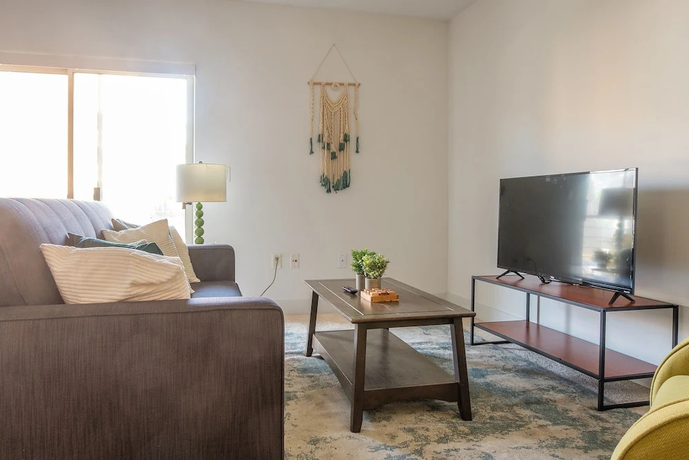 Classic Third Ward Apts by Frontdesk