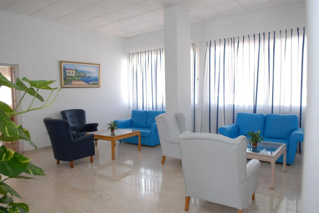 Maistros Hotel Apartments
